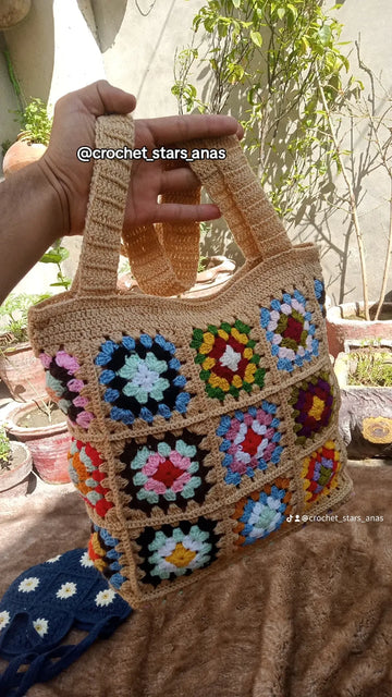 Beautiful square design Crochet bag