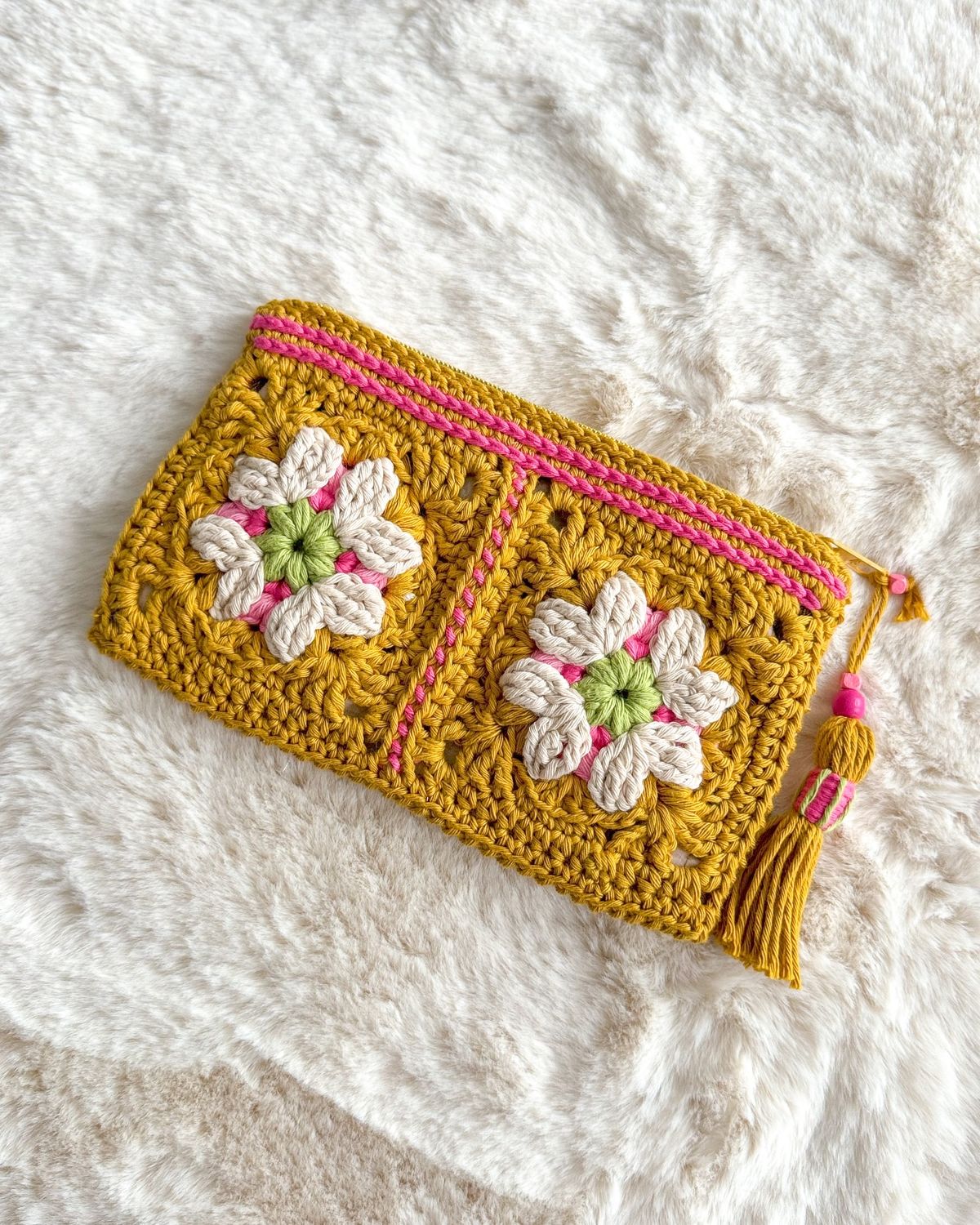 Crochet Clutch in Unique Design and colors