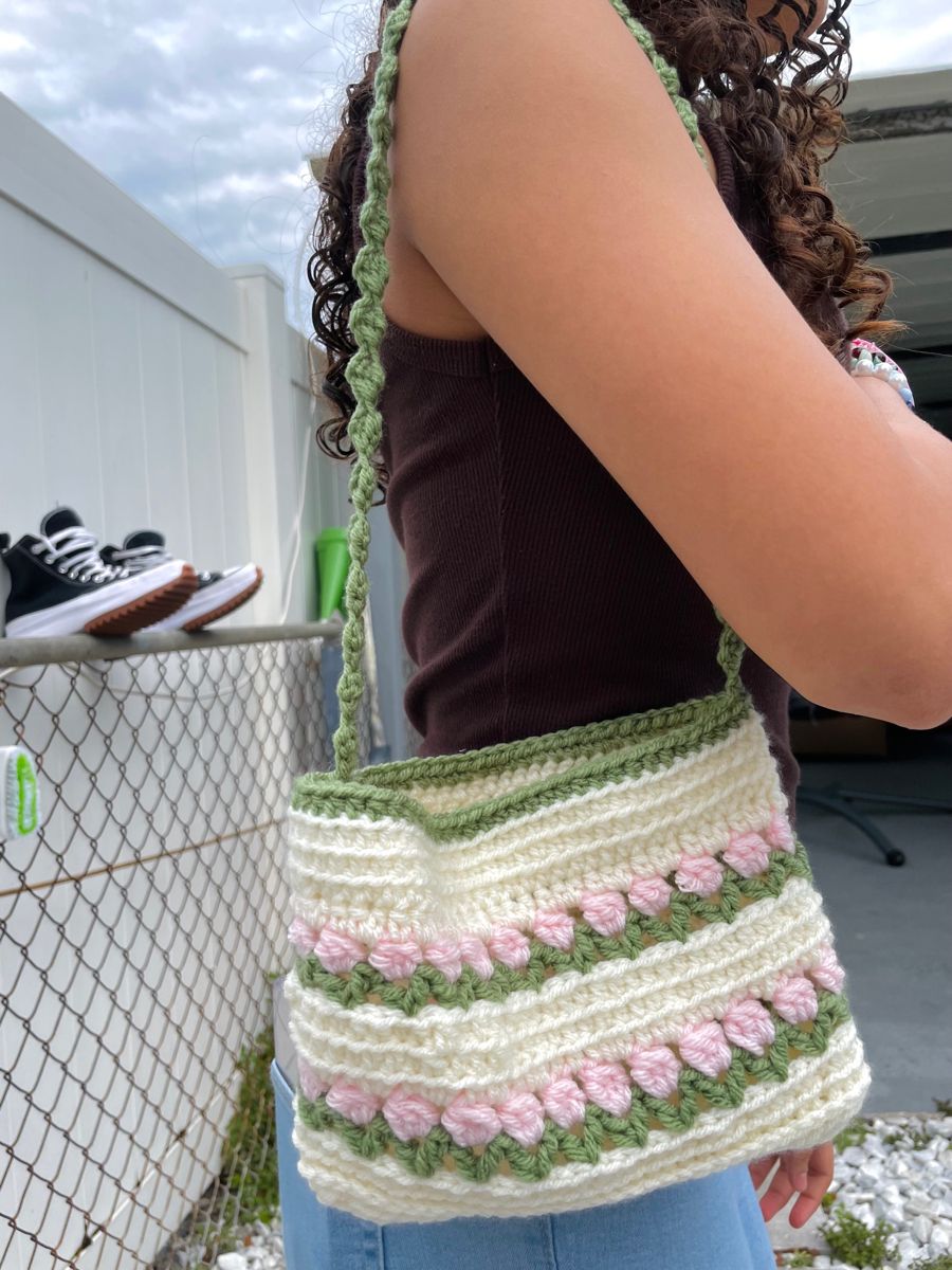Crochet Beautiful flower theme bag