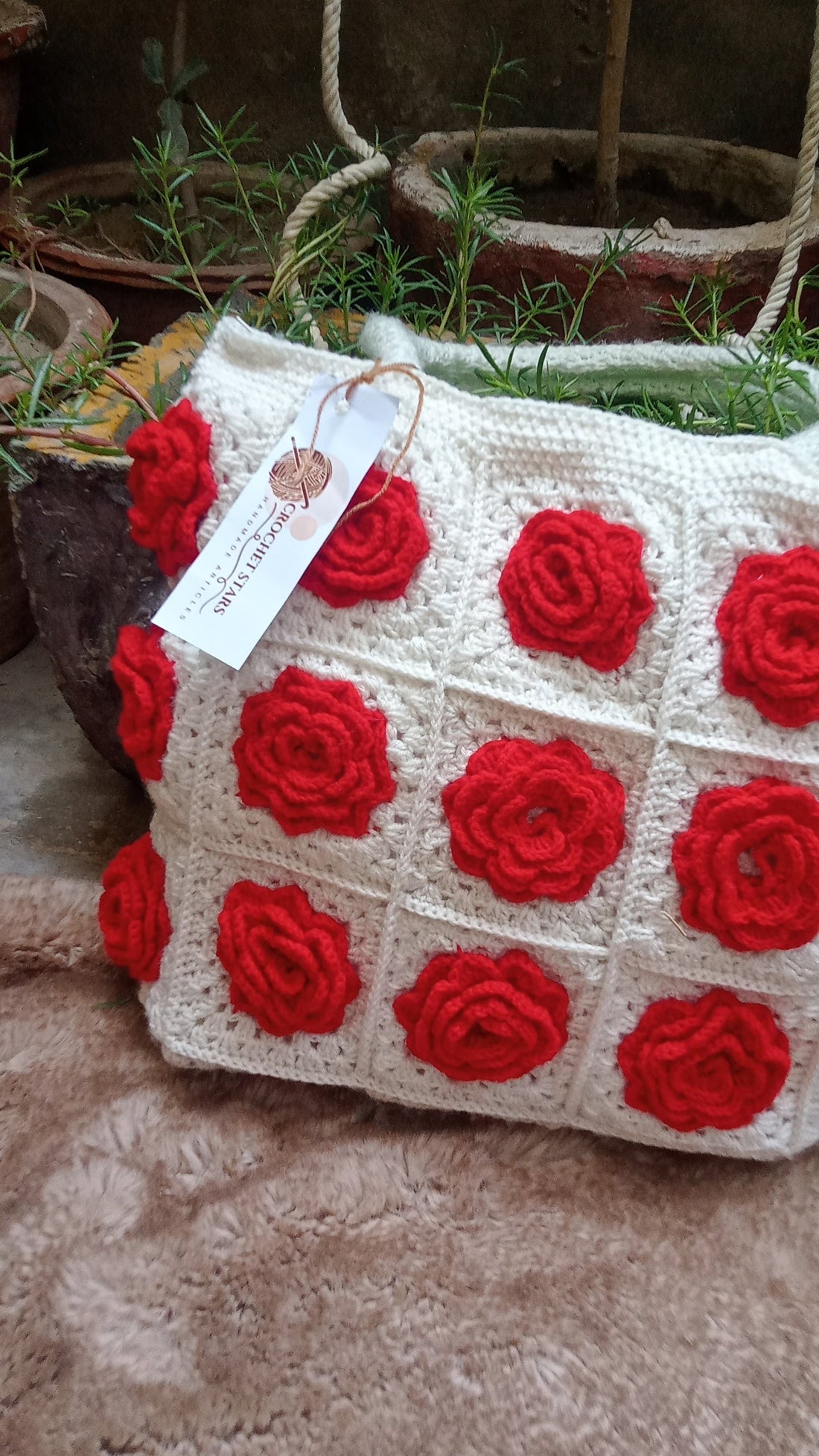 Beautiful Crochet Bag in Red Flowers