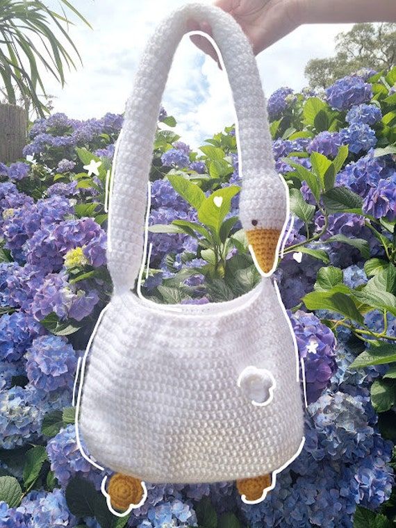 Crochet trending duck bag