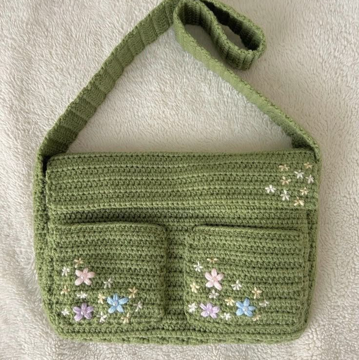 Beautiful Green crochet bag in medium Size