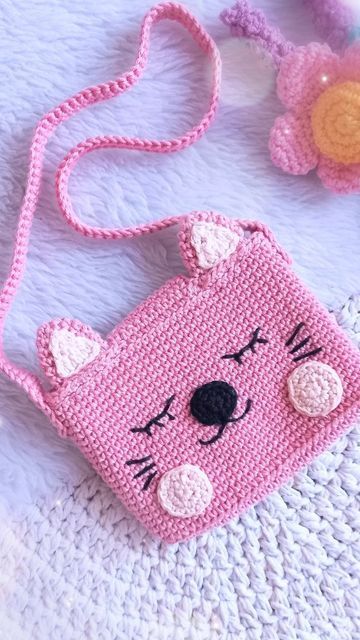 Crochet pink bag for kids