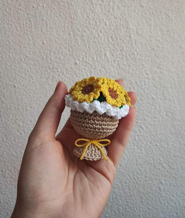 Crochet Sunflower Bouquet keychain